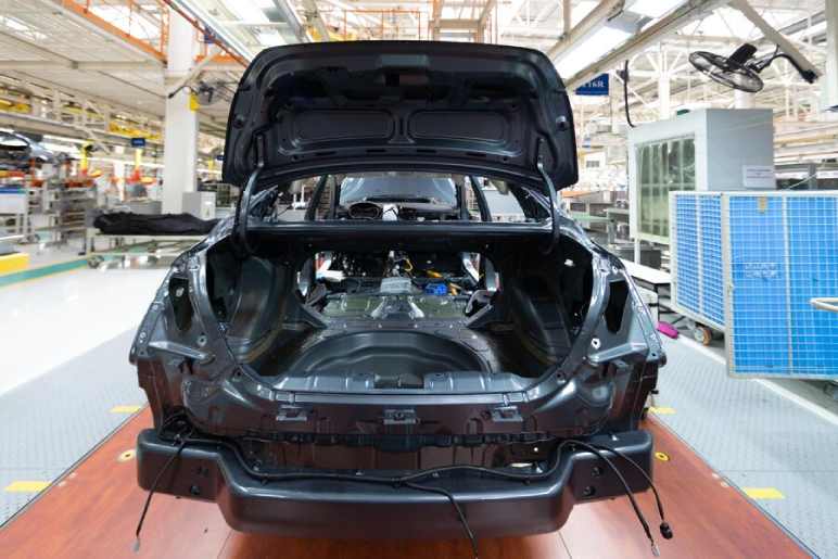is automotive aftermarket a good career path